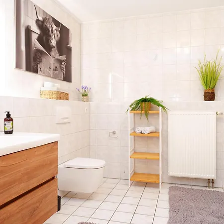 Apartamento Nexstay - 111qm Mit Balkon - Parkplatz