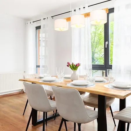 Apartamento Nexstay - 111qm Mit Balkon - Parkplatz *