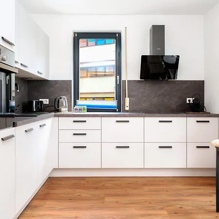 Apartamento Nexstay - 111qm Mit Balkon - Parkplatz