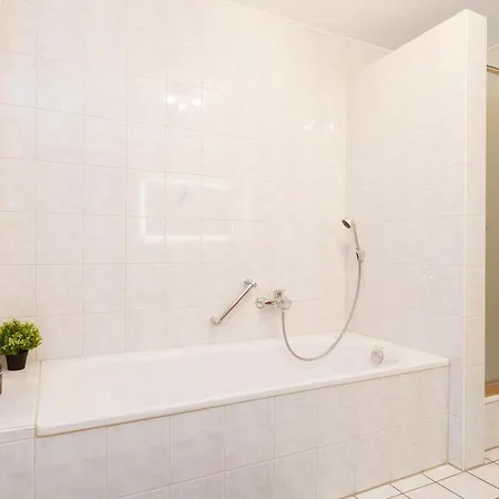 Apartamento Nexstay - 111qm Mit Balkon - Parkplatz *