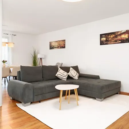 Appartamento Nexstay - 111qm Mit Balkon - Parkplatz Neumarkt in der Oberpfalz